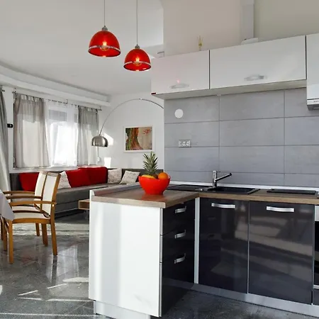 Ark Apartment *