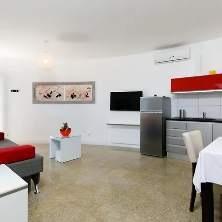 Ark Apartment